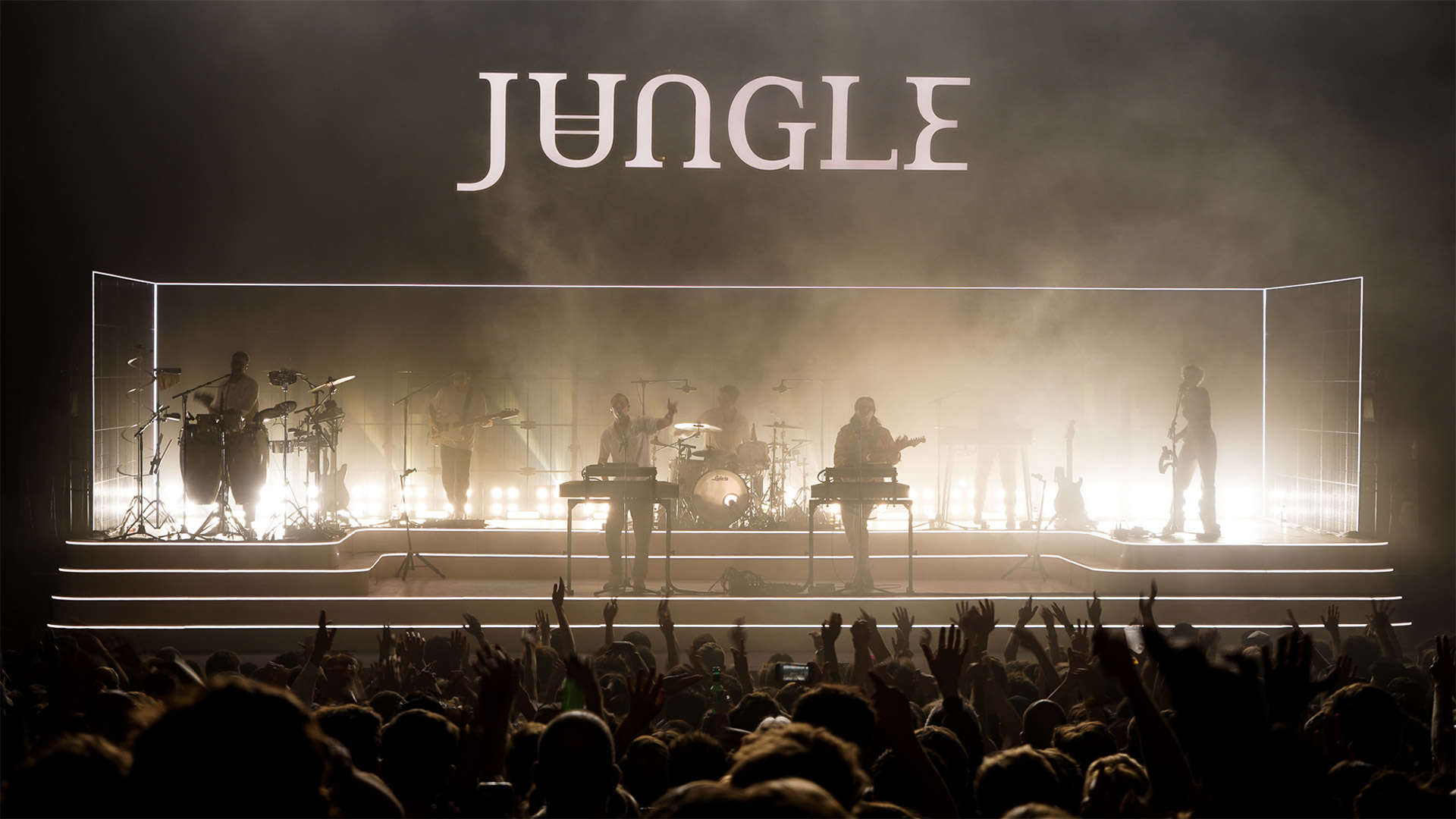 Creating illusion of depth for the Jungle world tour